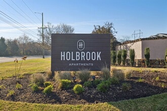 Building Photo - Holbrook