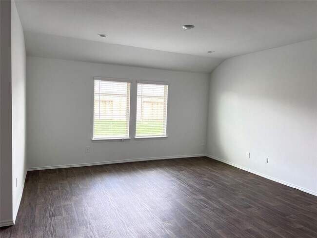 Building Photo - 5130 Jasmine Dawn Dr