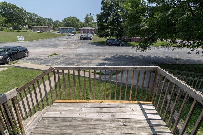 Building Photo - 206 Wheaton Ct