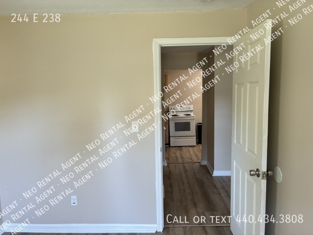 Building Photo - 244 E 238-