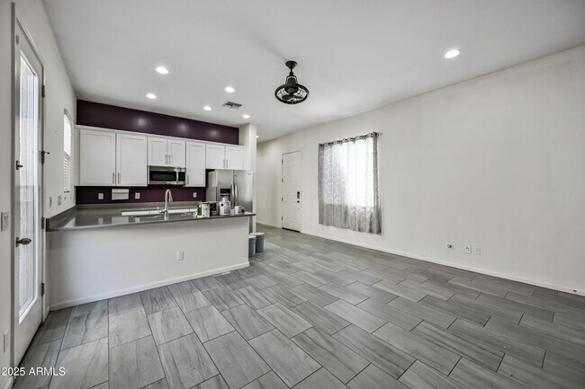 Building Photo - 10493 W Bronco Trail