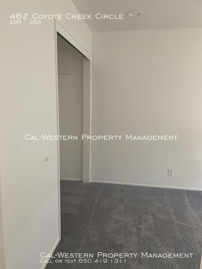 Building Photo - 482 Coyote Creek Cir