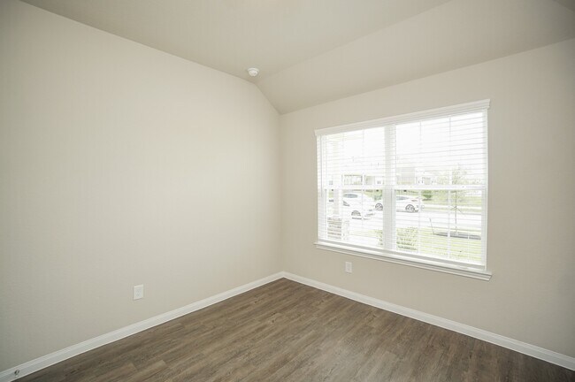 Building Photo - 3331 Rosselli Brush Dr
