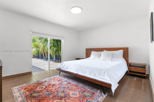 Building Photo - Hawthorne Avenue, Miami Beach, FL 33141 - 4 BR 3 BA single-family home