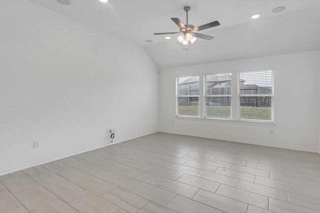 Building Photo - 15702 Rosemary Hl Ln