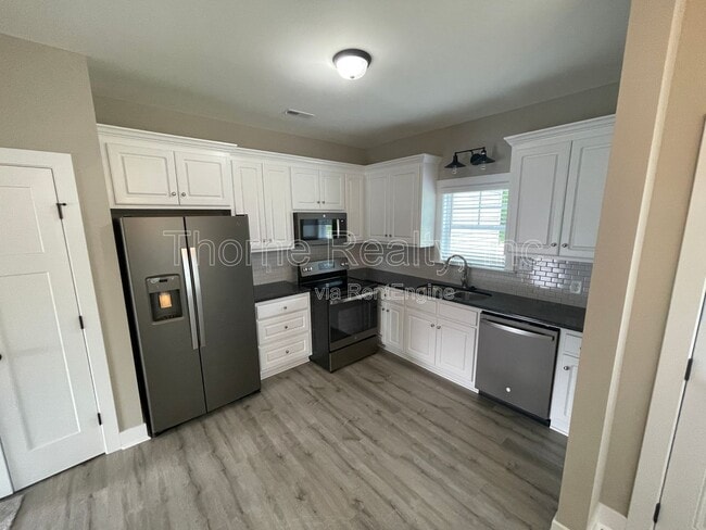 Building Photo - 61 B P Ln