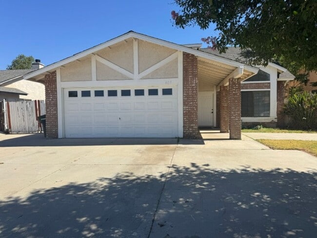 Building Photo - Nice 3 bedroom home for rent
