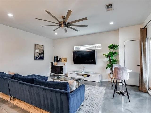 Building Photo - 130 Cisco