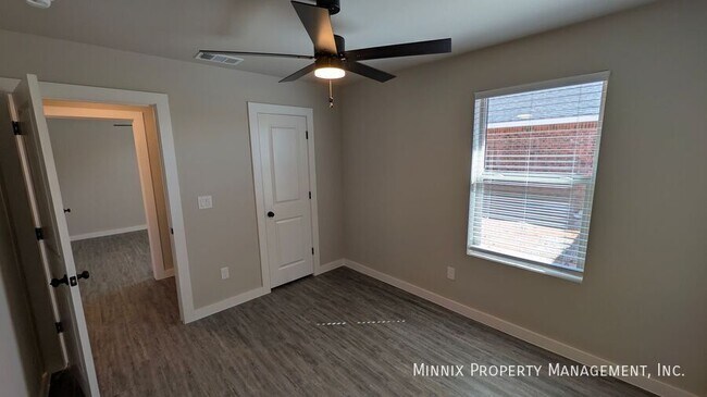 Building Photo - 427 Colorado St