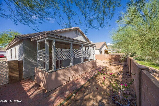 Building Photo - 2385 W Monet Way
