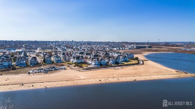 Building Photo - 76 Raritan Reach Rd