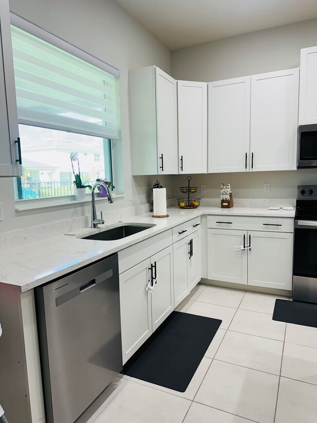 Building Photo - 5461 Pecan Dr
