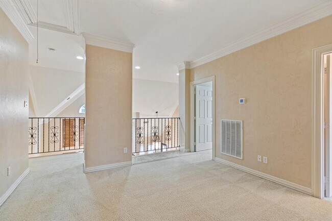 Building Photo - 1107 Ridgecrossing Ln