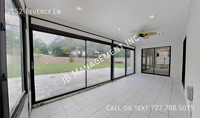 Building Photo - 2152 Beverly Ln