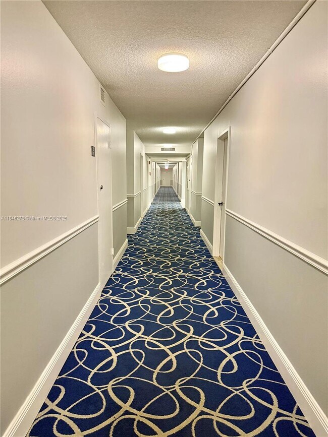 Building Photo - 1600 S Ocean Dr