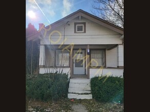 Building Photo - 359 2nd Ave N