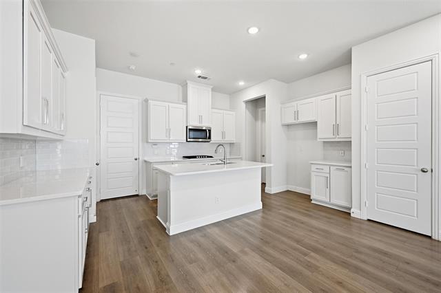 Building Photo - 4624 Piedras Lanzar Dr