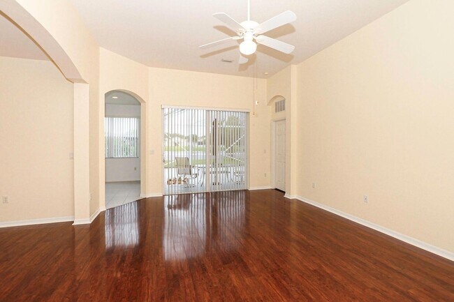 Building Photo - 522 SW Indian Key Dr