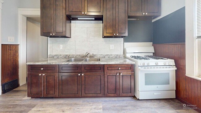 Building Photo - 3590 W 47th St