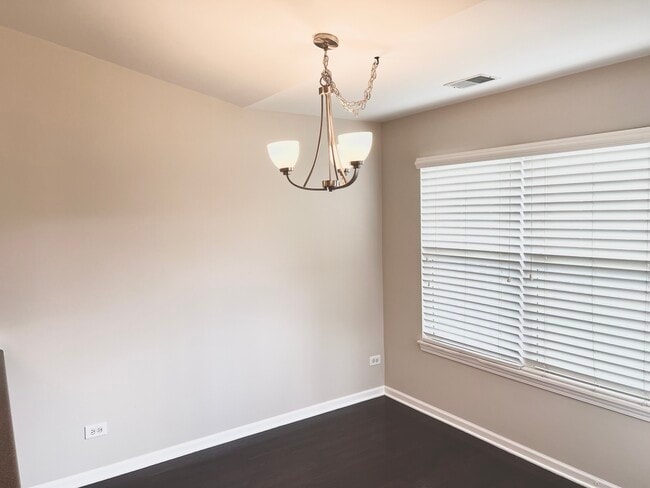 Building Photo - 1288 N Red Oak Cir