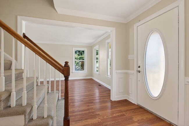 Building Photo - 5 Bed, 2.5 Bath Home in the Heart of Red Mill Farms