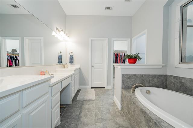 Building Photo - 2023 Cutter Crossing Pl