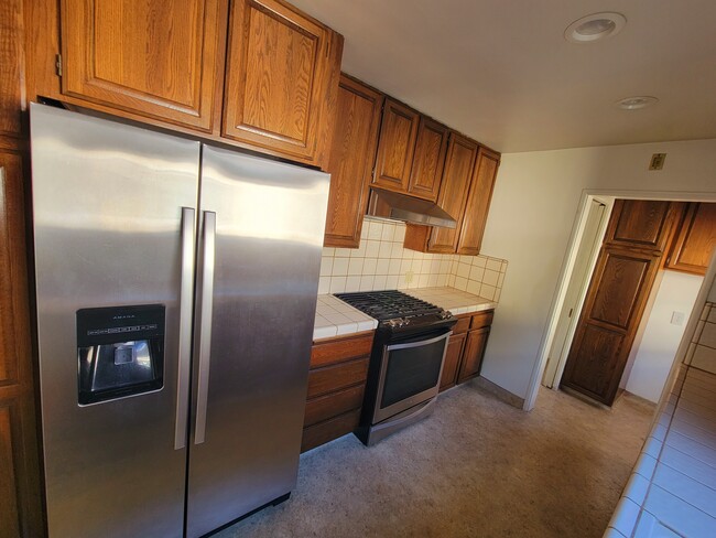 KITCHEN - 12051 Alberta Dr