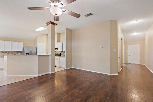 Building Photo - 1008 Chippewa