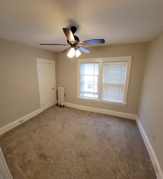 Building Photo - 1439 W Clifton Blvd
