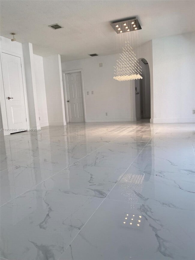 Building Photo - 11301 Rockinghorse Rd