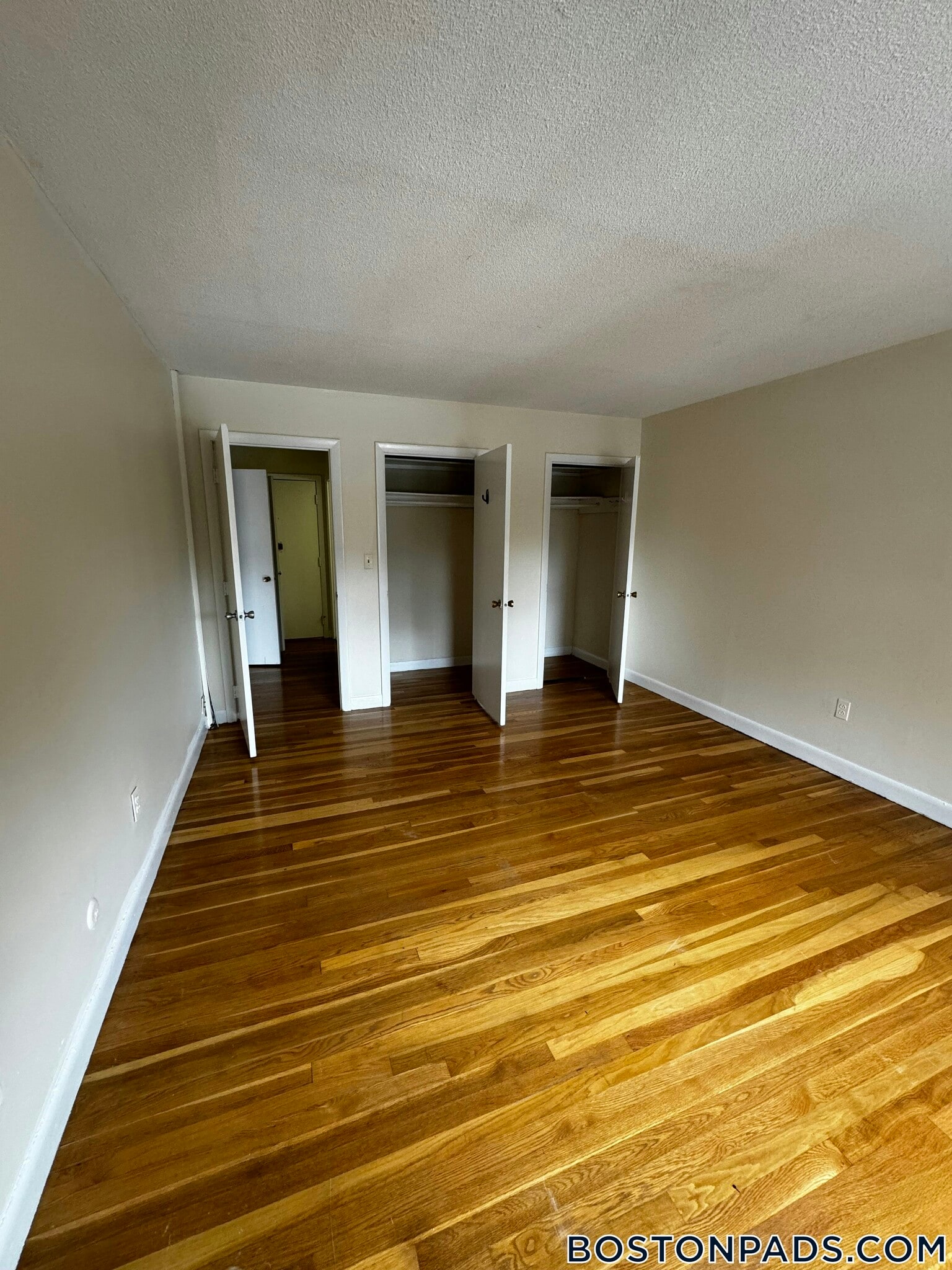 Building Photo - 90 Gardner St