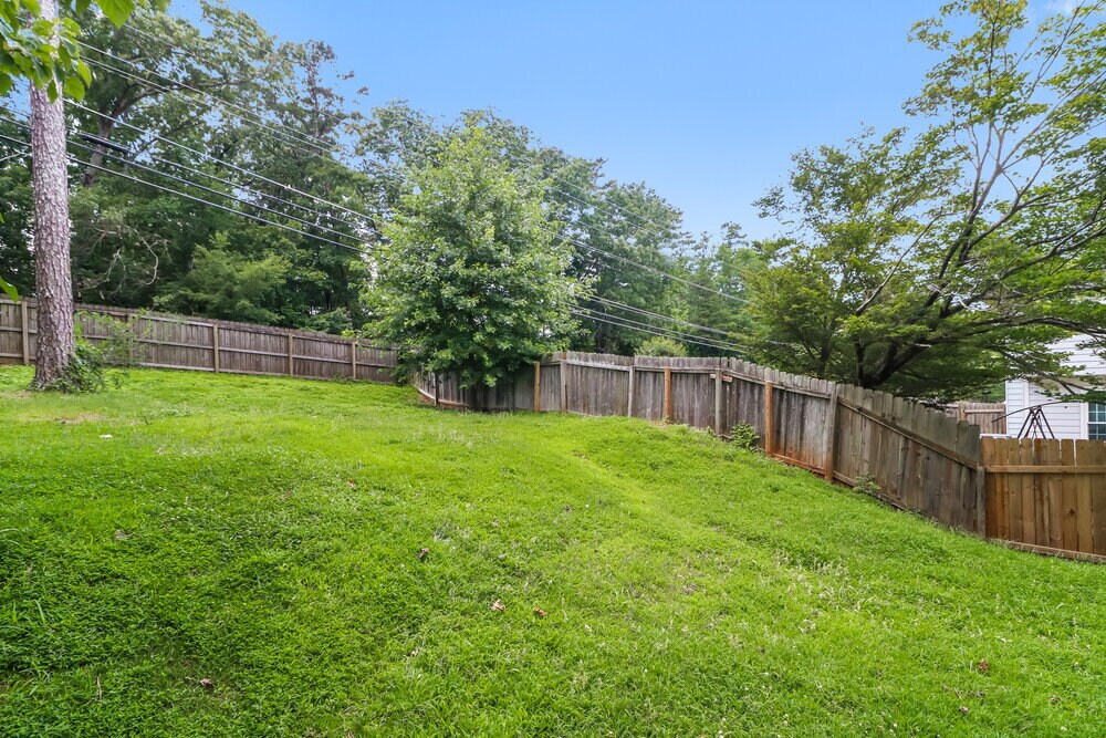 Building Photo - 739 Glenspring Dr