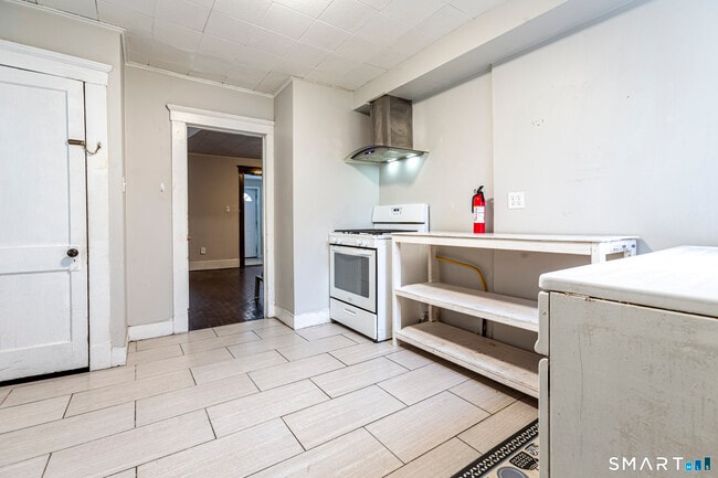 Building Photo - 941 1st Ave