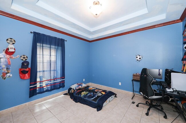 Building Photo - 6514 Grande Bay