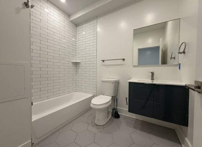 Building Photo - 2526 Cecil B. Moore Ave