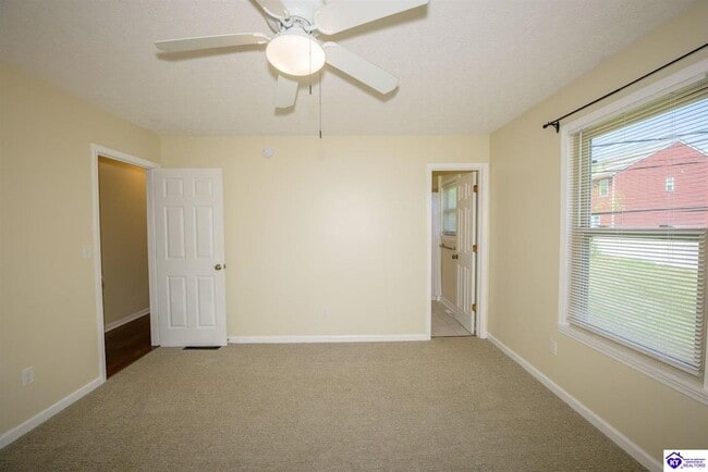 Building Photo - 413 Ridgecrest Rd