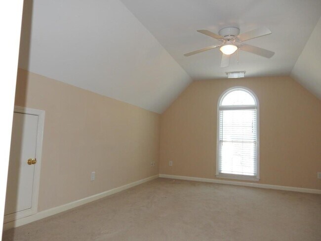 Building Photo - 450 Evans Mill Dr
