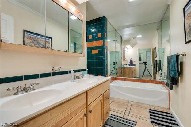 Building Photo - 3415 Villa Hermosa Dr