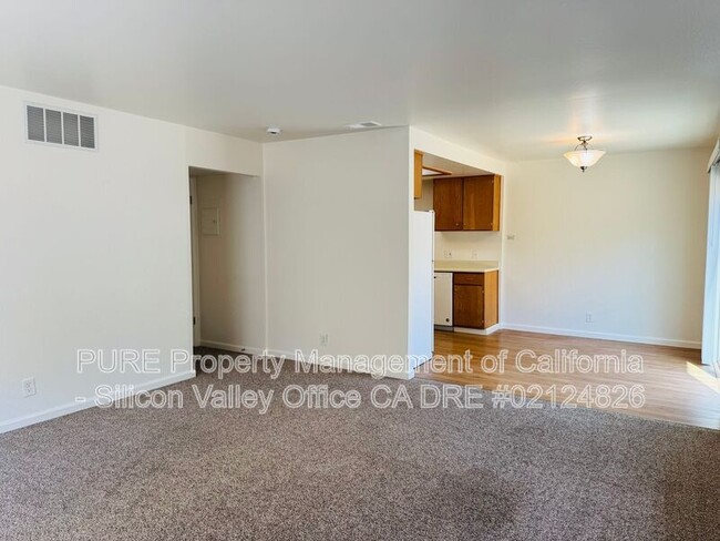 Building Photo - 124 Montebello Dr