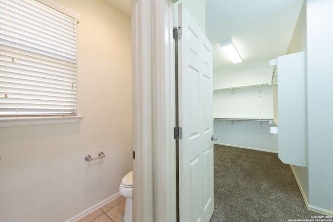 Building Photo - 12606 Texas Gold