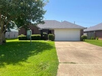 Building Photo - Beautiful Home Located In North Bossier