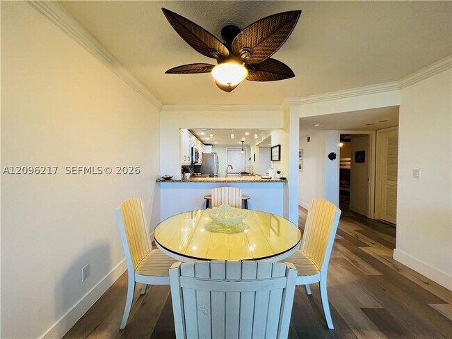 Building Photo - 10044 S Ocean Dr