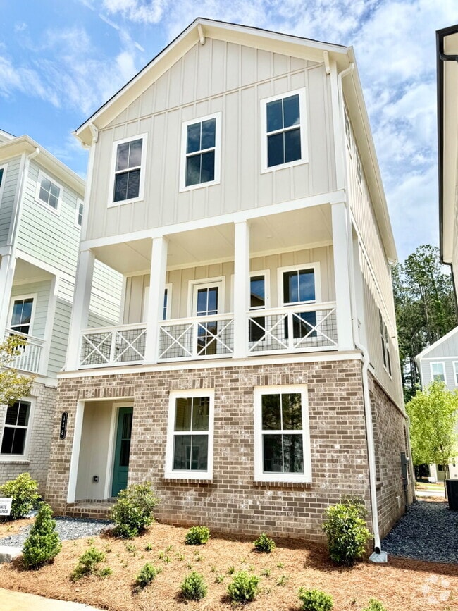 Building Photo - Your Alpharetta Retreat Awaits – Elegant T...