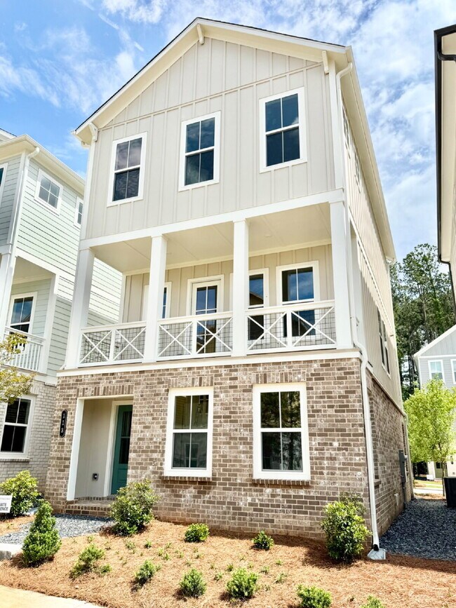 Primary Photo - Your Alpharetta Retreat Awaits – Elegant T...