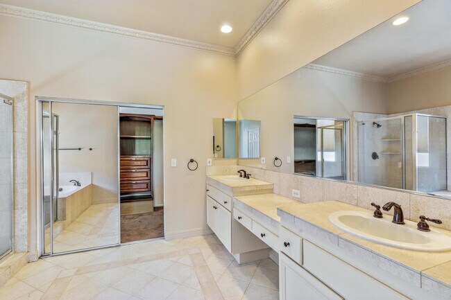 Building Photo - 74912 Saguaro Ln