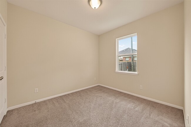 Building Photo - 6126 Prince Pl Dr