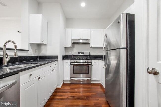 Building Photo - 11325 Aristotle Dr