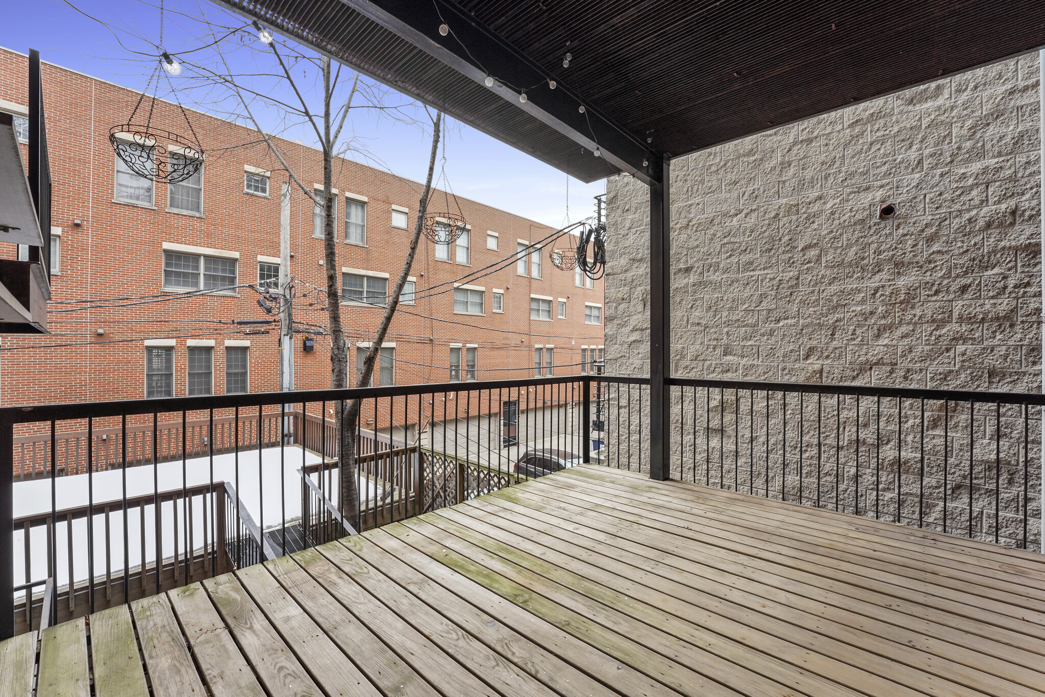 Building Photo - 1338 W Madison St