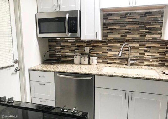 Building Photo - 1231 E Maryland Ave