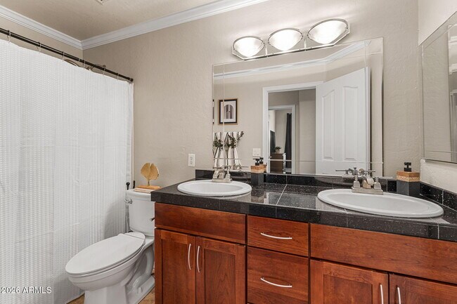 Building Photo - 10318 E Tierra Buena Ln
